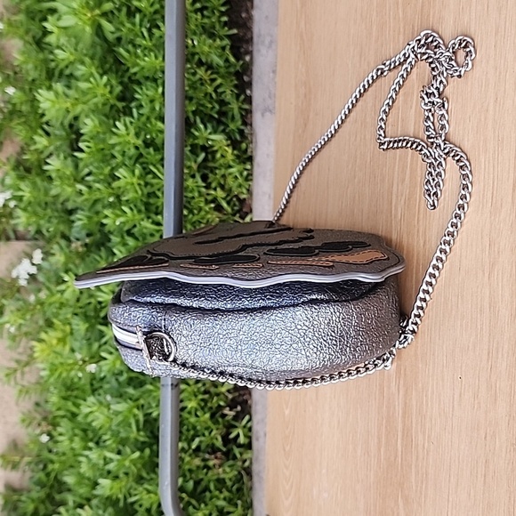 Harry Potter Hufflepuff Crossbody Purse Danielle Nicole - Picture 2 of 13